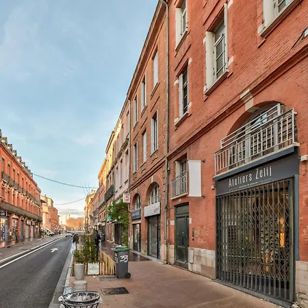 Duplex Tolosa: Pont-neuf Retreat With Ac And Private Parking