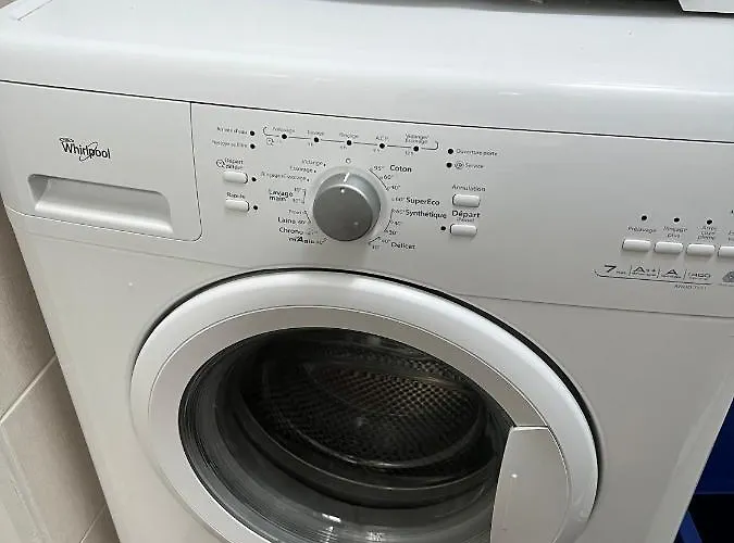 Duplex Tolosa: Pont-neuf Retreat With Ac And Private Parking