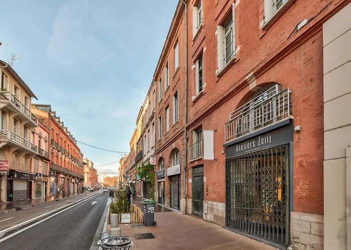 Duplex - Pont-neuf, Dome De La Grave, 2 Bdrs 85m2, Ac, Free Private Car Park 200m Away - T3 85m2 Avec Clim, Parking Couvert Gratuit A 200m