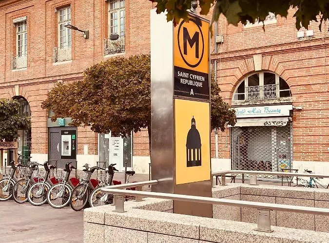 Duplex - Pont-neuf, Dome De La Grave, 2 Bdrs 85m2, Ac, Free Private Car Park 200m Away - T3 85m2 Avec Clim, Parking Couvert Gratuit A 200m דירה